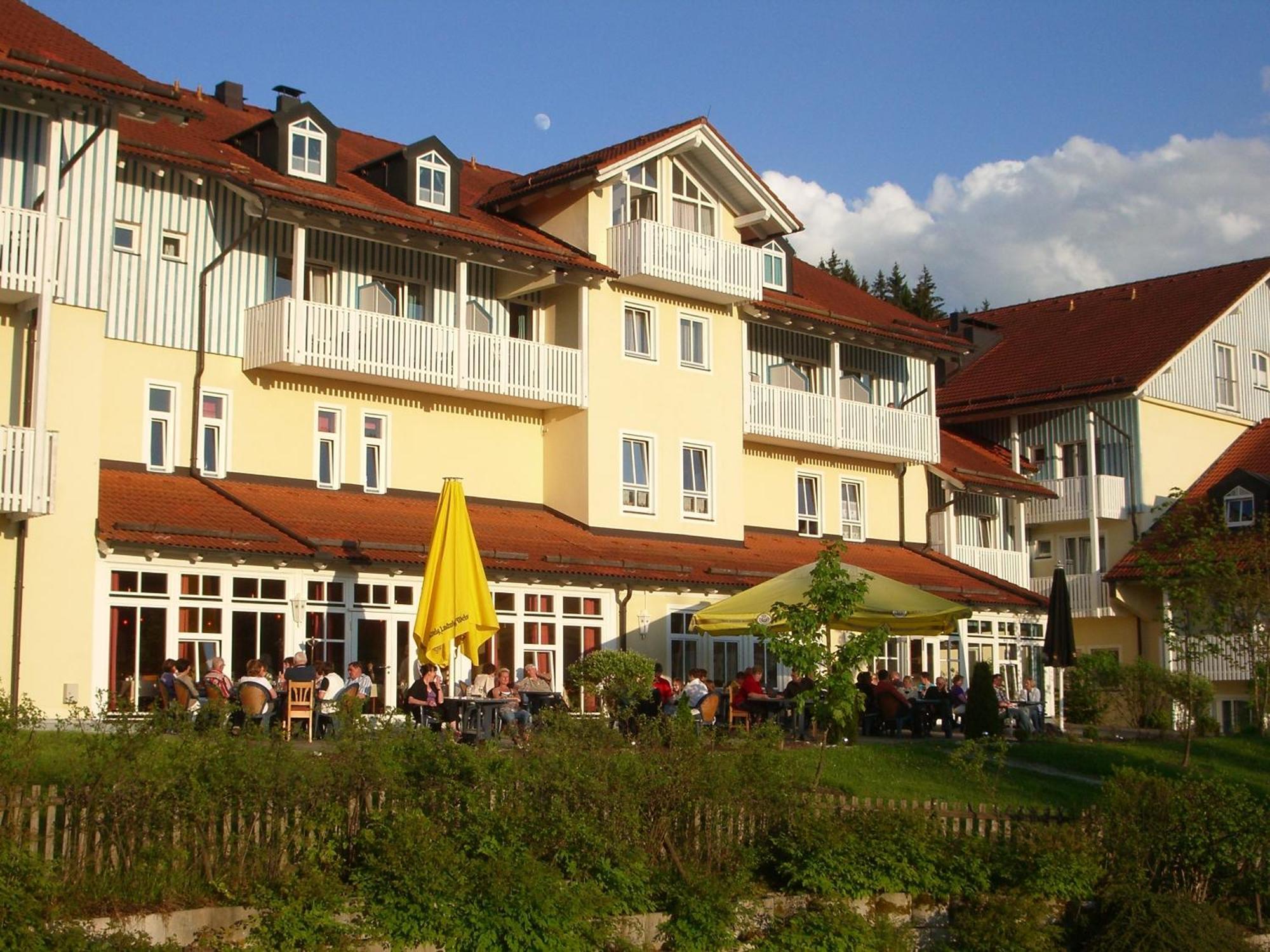 Komforthotel Ahornhof Lindberg ภายนอก รูปภาพ